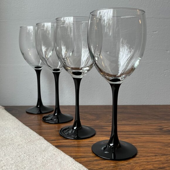 Luminarc Black Steam 4 Wine Glasses 8-1/8" 11 oz - Picture 1 of 8